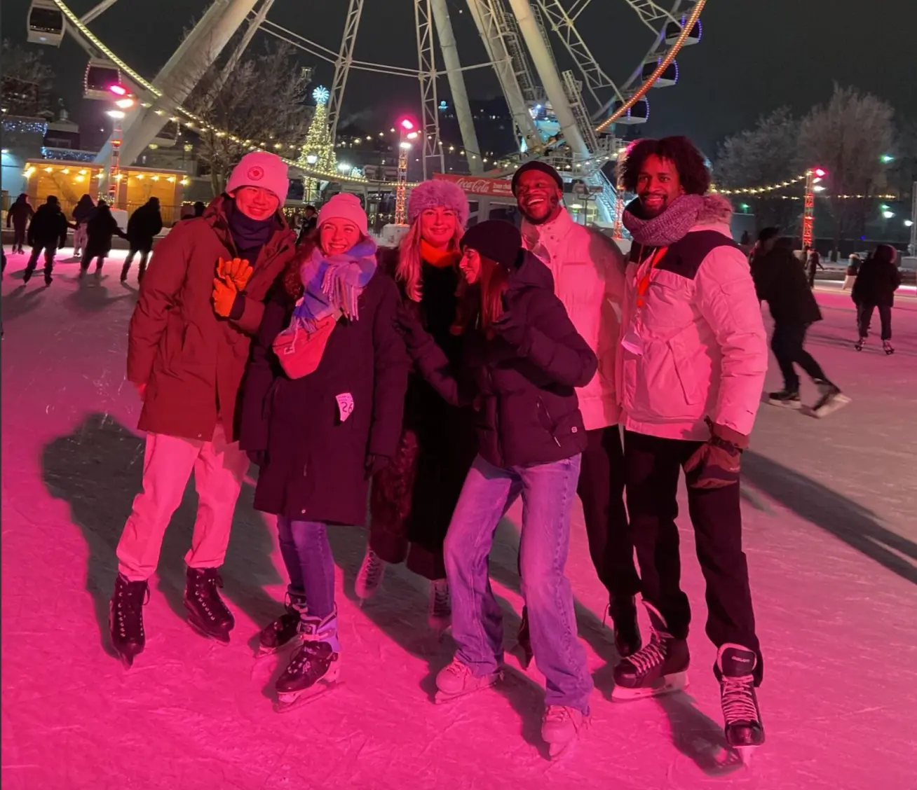 Nos volontaires internationaux (V.I.E.) en sortie patin au Vieux Port de Montréal