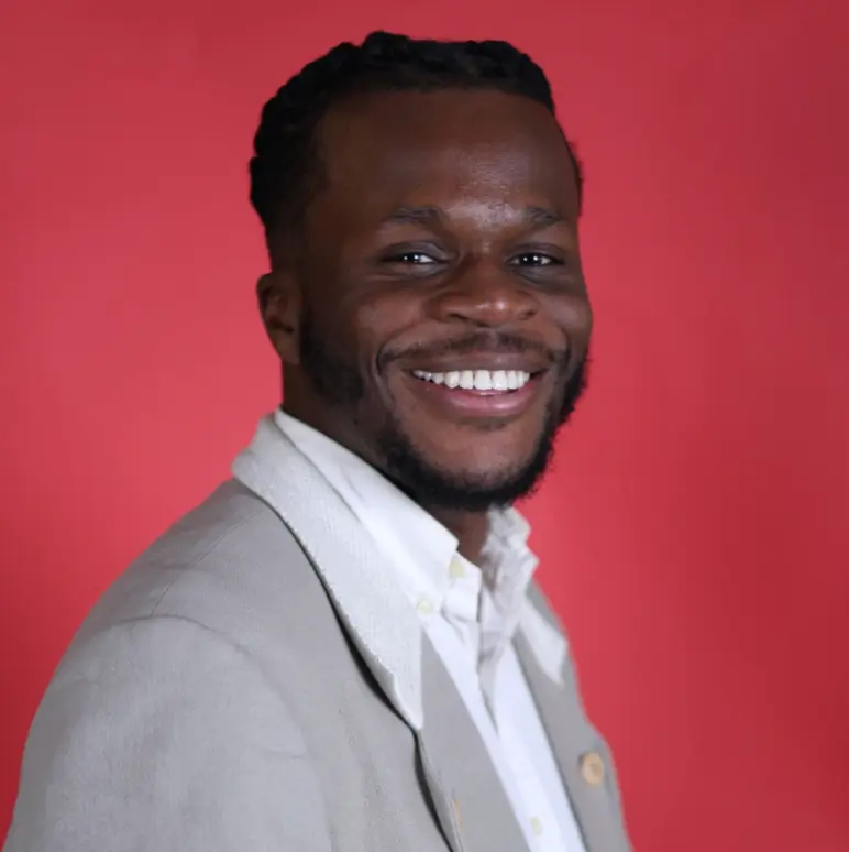 Bodler carré Bodler RH souriant